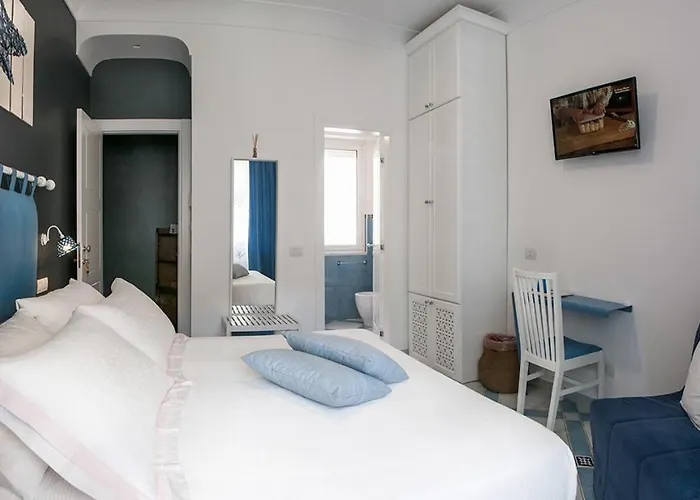 Amalfe Bed & Breakfast 4*