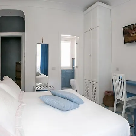 Amalfe Bed & Breakfast *